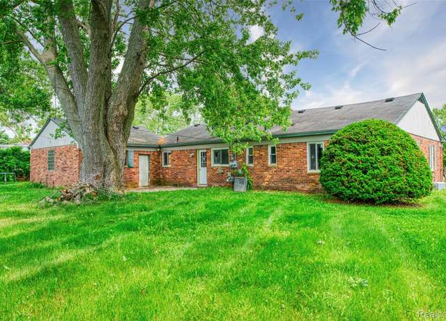 Property at 2810 Otsego Rd, Waterford, MI 48328, 3 beds, 1.5 baths