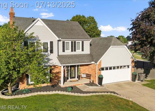 Property at 41741 Lore Ct, Clinton Township, MI 48038, 3 beds, 2.5 baths