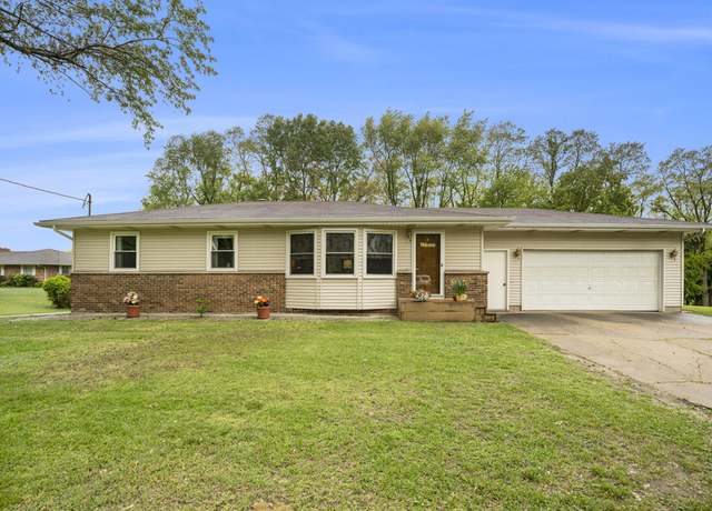 Property at 3042 Grandview Dr, Allegan, MI 49010, 3 beds, 2 baths