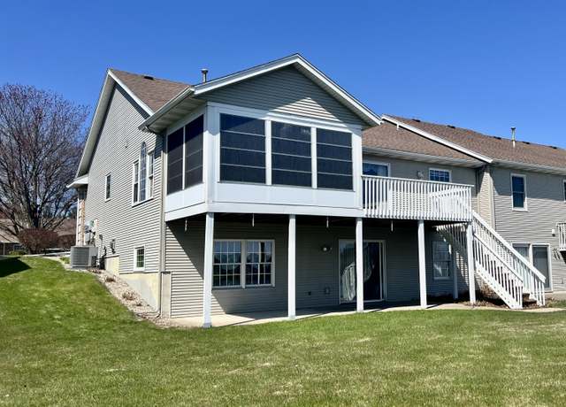 Property at 3076 Regency Pkwy, Zeeland, MI 49464, 2 beds, 2.5 baths