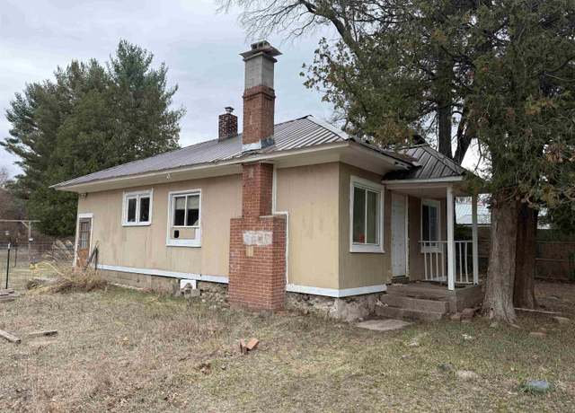 Property at 9886 S Brinton Rd, Blanchard, MI 48930, 2 beds, 1 bath