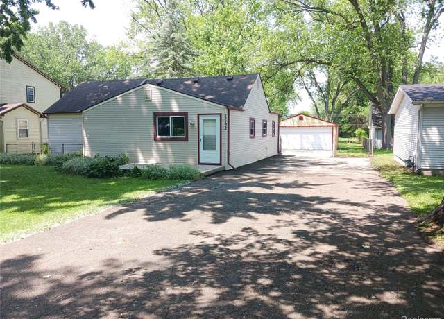 Property at 11132 Cape Cod St, Taylor, MI 48180, 3 beds, 1.5 baths