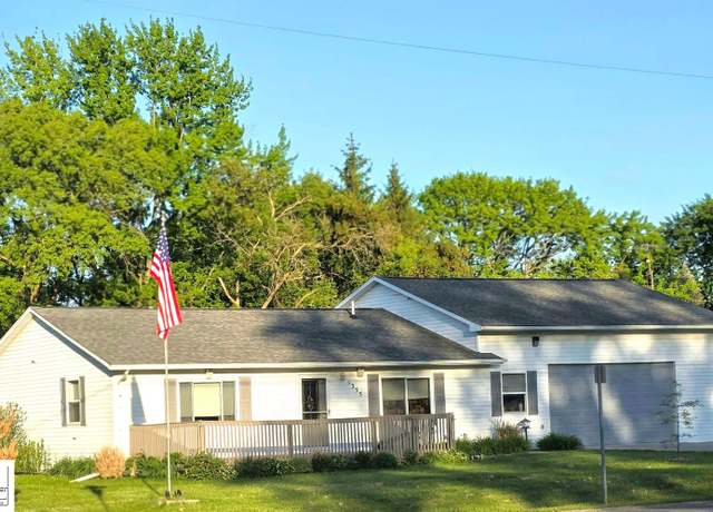 Property at 1355 Blanch Ave, Burton, MI 48509, 3 beds, 2 baths
