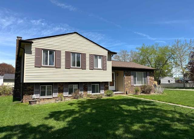 Property at 13163 Concord Dr, Sterling Heights, MI 48313, 4 beds, 2 baths
