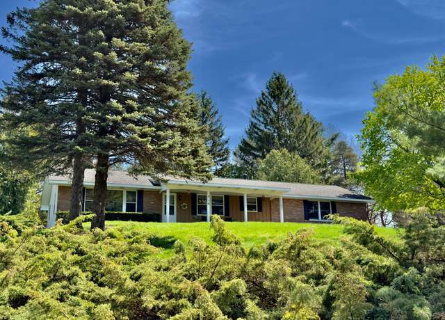 Property at 310 S Sunset Ter, Shelby, MI 49455, 3 beds, 2 baths