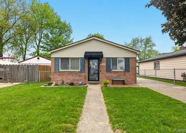 Property at 20373 Voiland St, Roseville, MI 48066, 3 beds, 1 bath