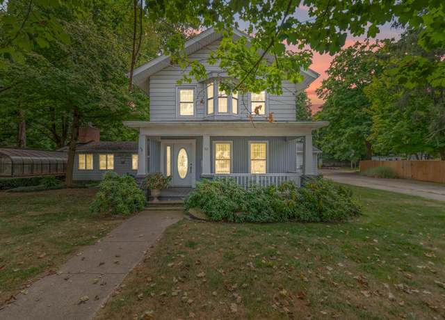 Property at 89 E Chicago St, Quincy, MI 49082, 5 beds, 4 baths