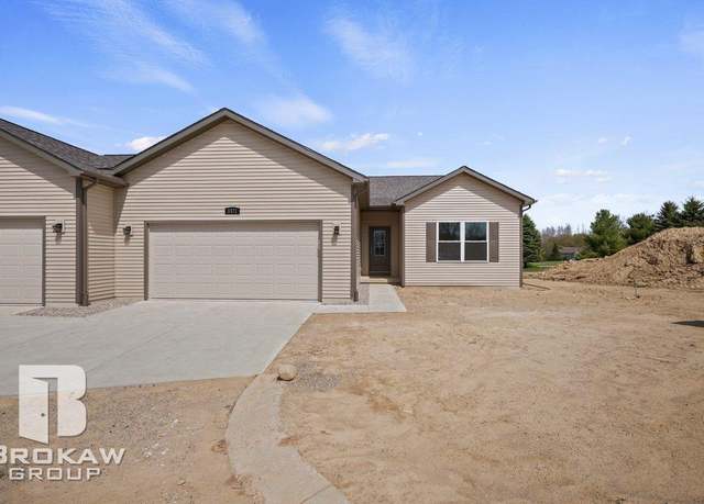 Property at 3371 Meadowridge Ct, Davison, MI 48423, 2 beds, 2 baths