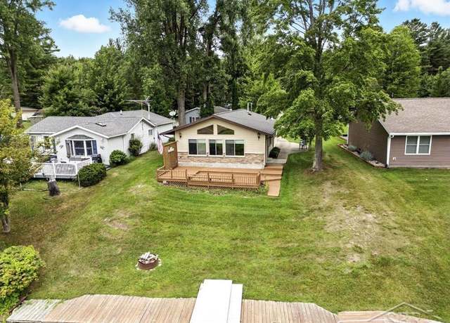 Property at 783 Quillett St, Beaverton, MI 48612, 3 beds, 1.5 baths