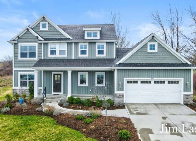 Property at 4713 Lake Ridge Dr, Holland, MI 49423, 5 beds, 3.5 baths