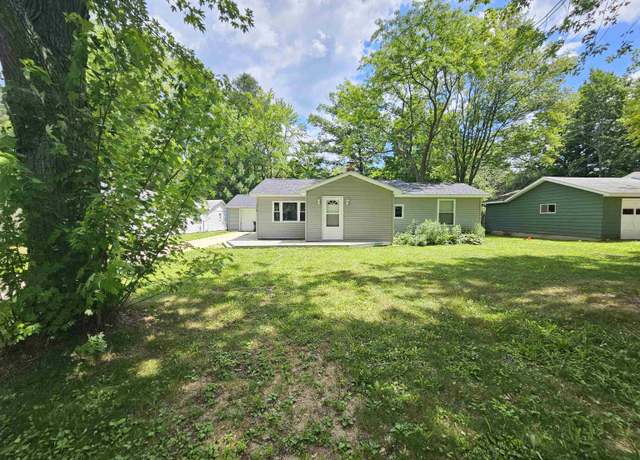 Property at 1905 S Mayflower Ave, Lake City, MI 49651, 3 beds, 1 bath