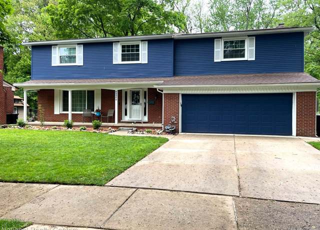 Property at 32200 Allen St, Livonia, MI 48154, 5 beds, 3.5 baths