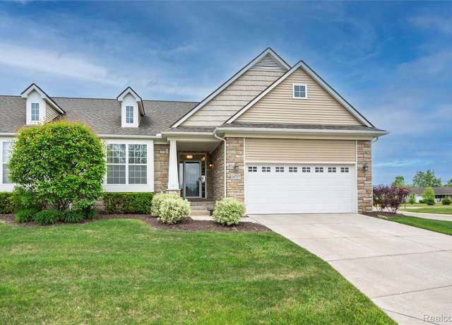 Property at 26727 Wilton Ct, New Hudson, MI 48165, 3 beds, 3 baths