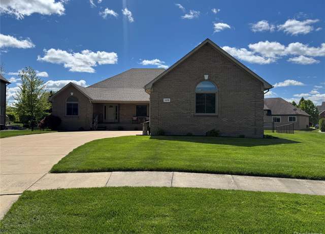 Property at 56098 Walker Ct, Macomb, MI 48042, 4 beds, 3.5 baths