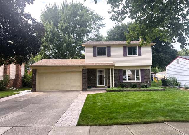 Property at 14833 Westpoint Dr, Sterling Heights, MI 48313, 3 beds, 1.5 baths