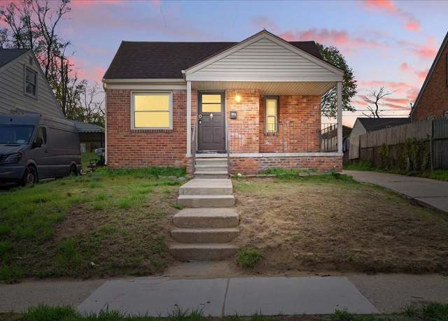 Property at 1054 Canterbury Dr, Pontiac, MI 48341, 3 beds, 2 baths