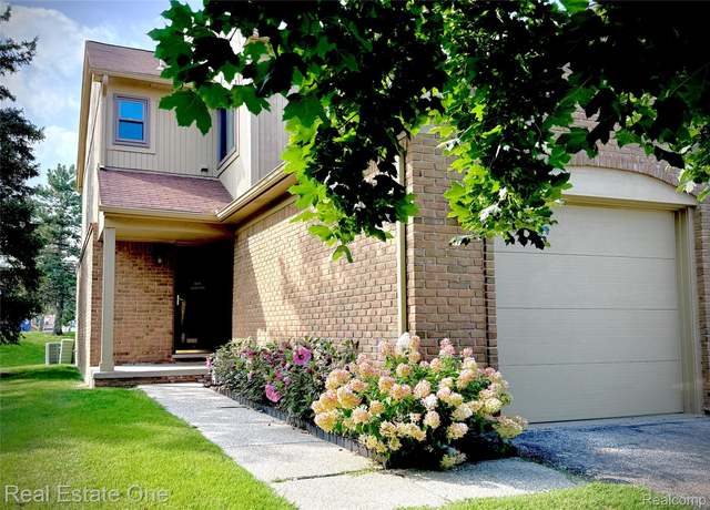 Property at 510 Tennyson, Rochester Hills, MI 48307, 2 beds, 2.5 baths