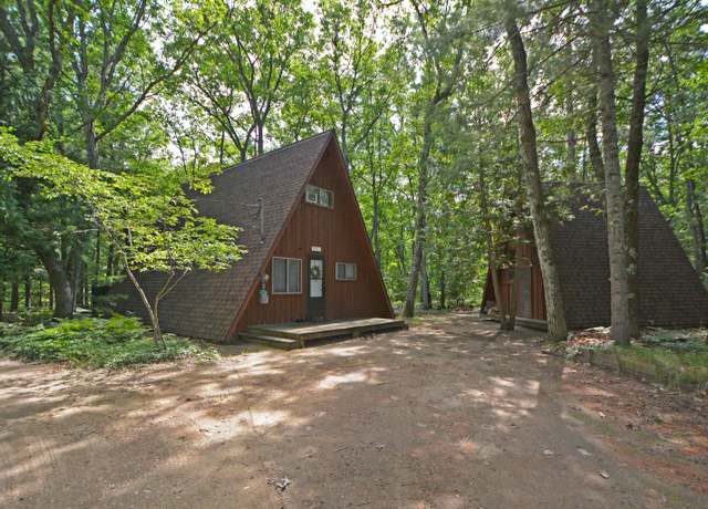 Property at 8847 South Rd, Green Lake Township, MI 49643, 1 bed, 1 bath