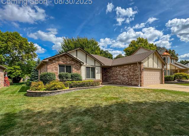 Property at 46502 Springhill Dr, Shelby Charter Township, MI 48317, 3 beds, 2 baths