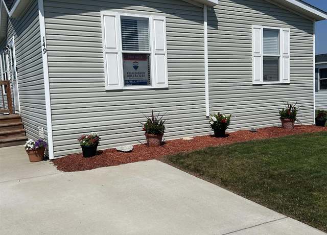 Property at 149 W Chestnut Cir, Davison, MI 48423, 3 beds, 2 baths