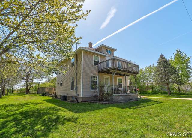 Property at 2246 64th Ave, Zeeland, MI 49464, 4 beds, 2 baths