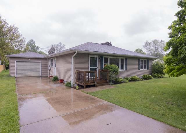 Property at 455 N Centre St, Schoolcraft, MI 49087, 3 beds, 1 bath