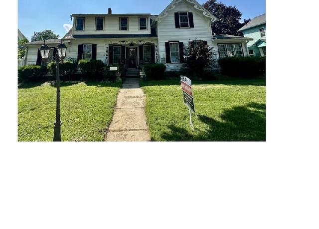 Property at 236 E Middle St, Chelsea, MI 48118, 8 beds, 4 baths