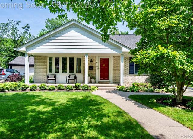 Property at 4162 Arlington Dr, Royal Oak, MI 48073, 4 beds, 2.5 baths