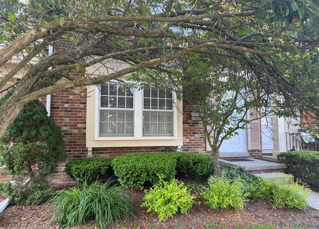 Property at 5378 Breeze Hill Pl Apt 32, Troy, MI 48098, 2 beds, 1.5 baths
