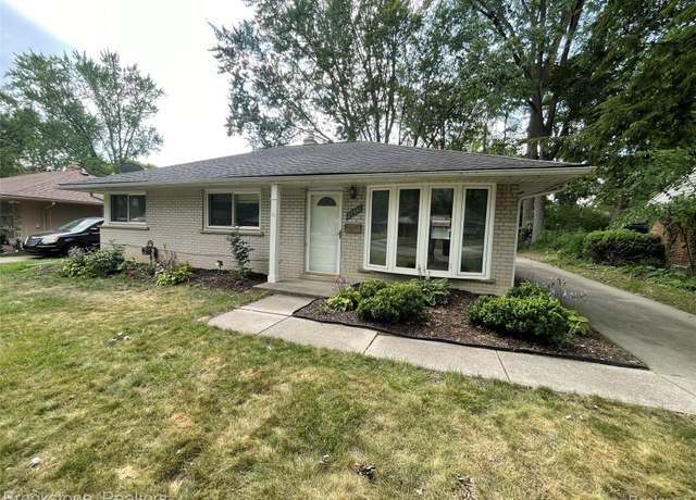 Property at 27441 Red Leaf Ln, Southfield, MI 48076, 3 beds, 1.5 baths