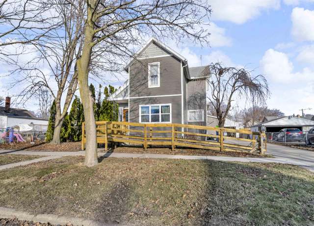 Property at 607 Broadway, Bay City, MI 48708, 5 beds, 1 bath
