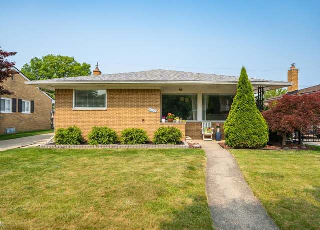 Property at 24821 Culver St, St Clair Shores, MI 48080, 3 beds, 2 baths
