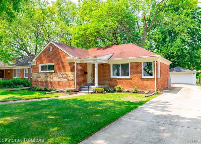 Property at 24251 Cloverlawn St, Oak Park, MI 48237, 3 beds, 1 bath