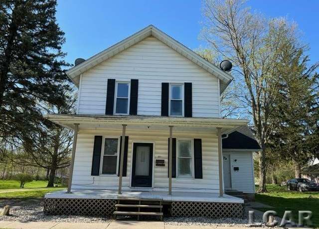 Property at 611 College Ave, Adrian, MI 49221, 4 beds, 2 baths