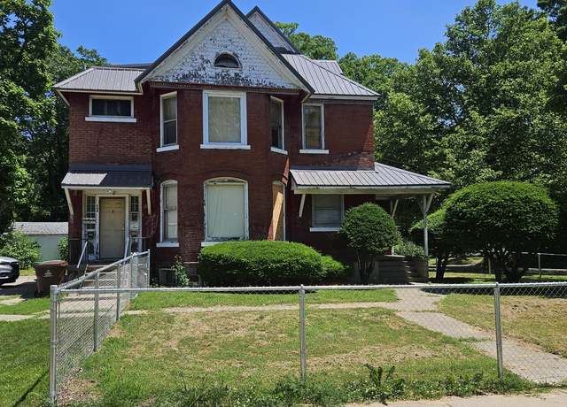 Property at 702 N Superior St, Albion, MI 49224, 3 beds, 3 baths