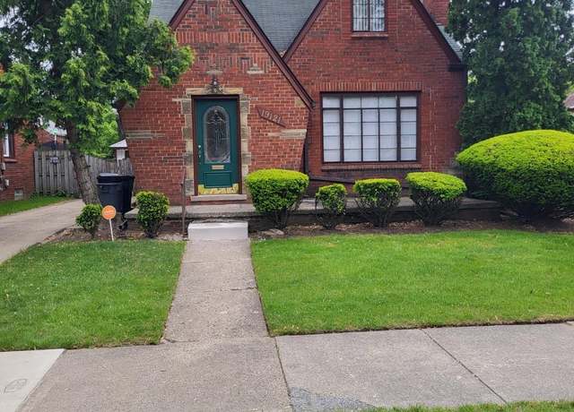 Property at 19121 Curtis St, Detroit, MI 48219, 3 beds, 1.5 baths
