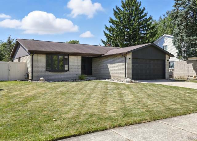 Property at 27216 Roney Ave, Brownstown Charter Township, MI 48183, 3 beds, 1.5 baths