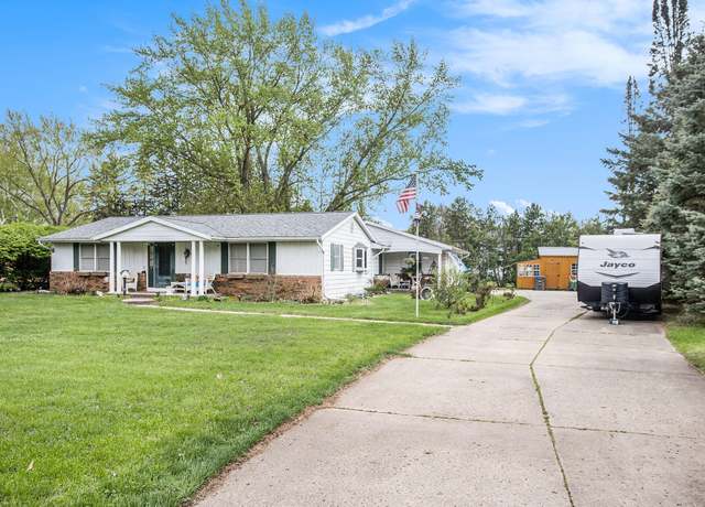 Property at 501 E South St, Sturgis, MI 49091, 3 beds, 2.5 baths