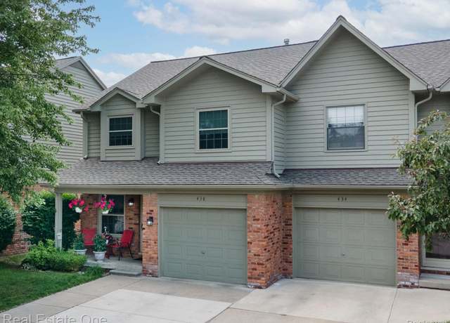 Property at 438 Oakgrove Ct, Clawson, MI 48017, 2 beds, 2.5 baths