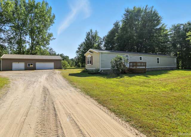 Property at 3125 W Sanilac Rd, Vassar, MI 48768, 3 beds, 2 baths