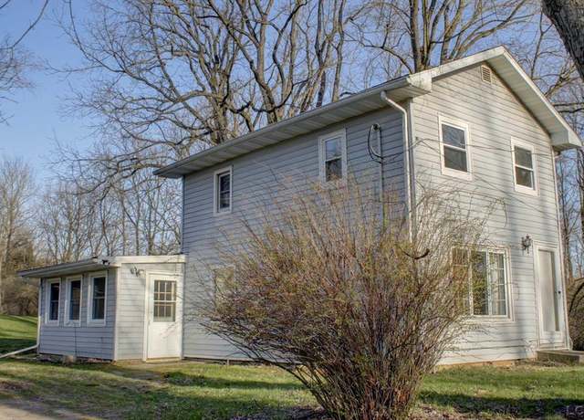 Property at 9751 Hawkins, Brooklyn, MI 49230, 3 beds, 1 bath
