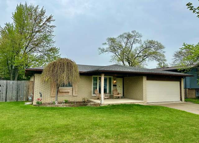 Property at 44298 Arlington Rd, Canton, MI 48187, 3 beds, 2.5 baths