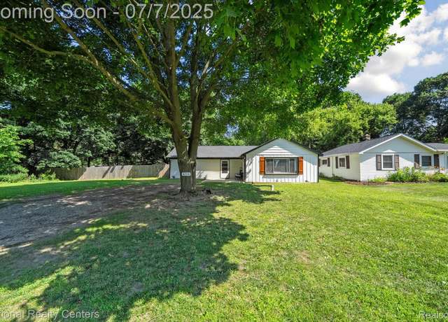 Property at 4714 Monterey Ave, Clarkston, MI 48348, 3 beds, 1 bath