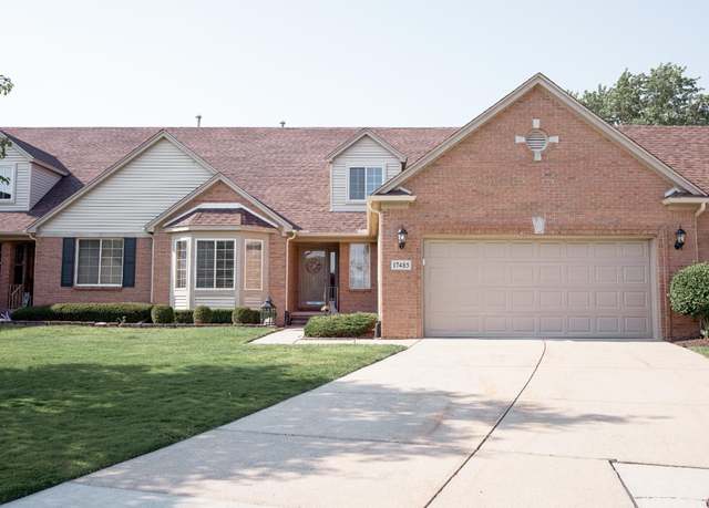 Property at 17485 Averhill Blvd, Macomb, MI 48042, 2 beds, 2 baths