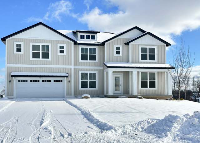 Property at 8254 Eagle Peak Dr, Jenison, MI 49428, 4 beds, 2.5 baths
