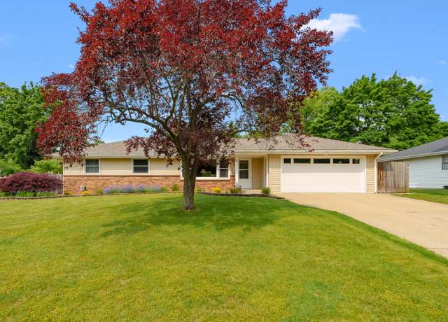 Property at 5038 Old Colony Rd, Portage, MI 49024, 3 beds, 2.5 baths