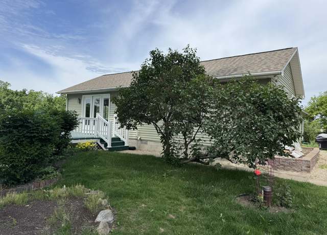 Property at 10311 SE Torch Lake Dr, Alden, MI 49612, 3 beds, 2 baths