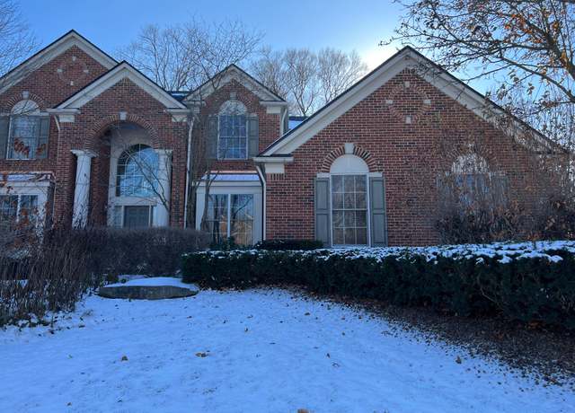 Property at 45247 Oak Forest Dr, Northville, MI 48168, 5 beds, 4.5 baths