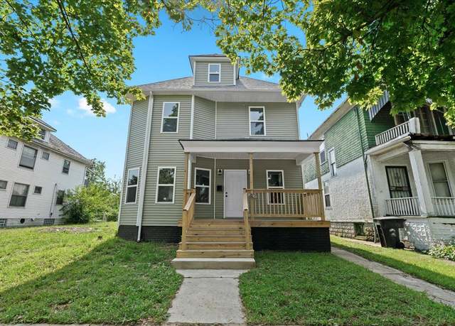 Property at 592 Leicester Ct, Detroit, MI 48202, 3 beds, 2.5 baths