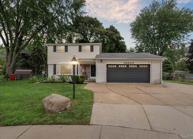 Property at 36600 Tessens Dr, Clinton Charter Township, MI 48035, 3 beds, 1.5 baths